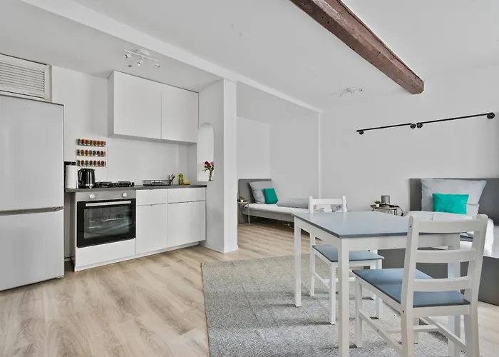Hometonight Downtown In - 1-zimmer-apartment In Historischer Altstadt Lejlighed