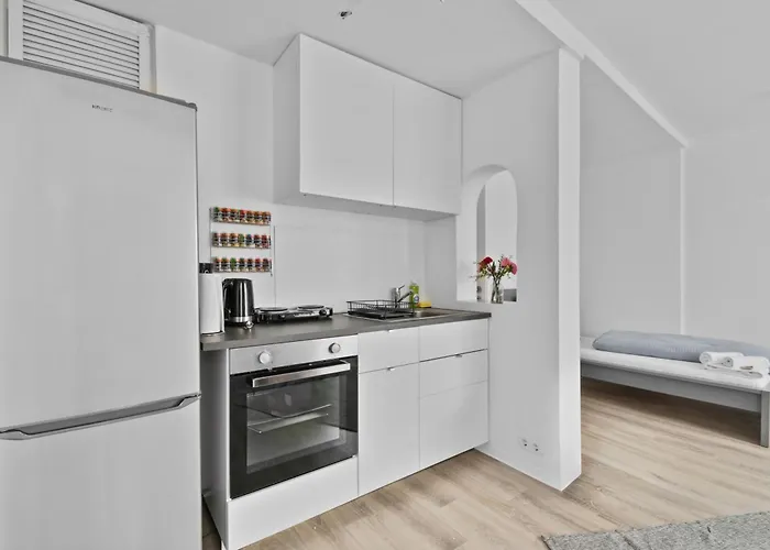 Hometonight Downtown In - 1-zimmer-apartment In Historischer Altstadt דירה באיירוט
